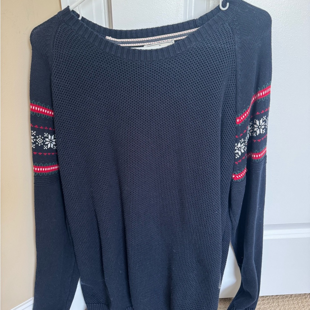 Navy Blue Crew Neck Sweater with Red Accents